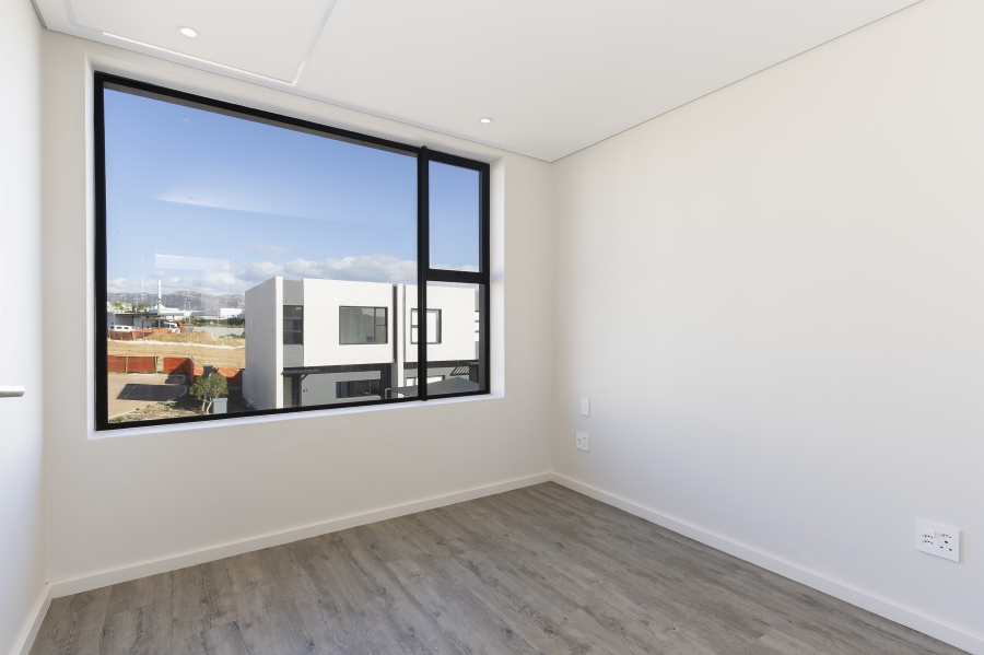 To Let 2 Bedroom Property for Rent in Mzuri Estate Western Cape
